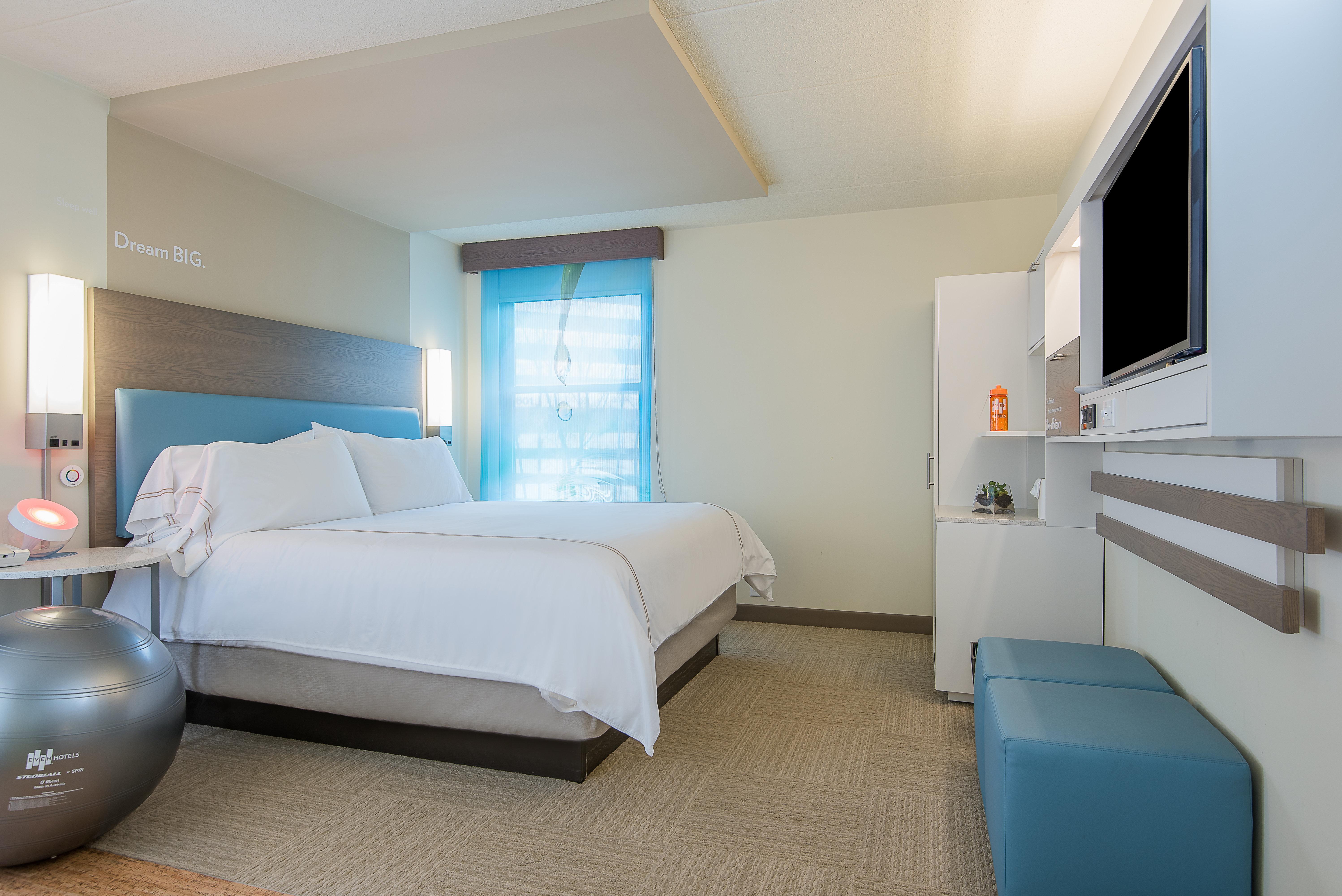 Even Hotel Norwalk By Ihg Екстериор снимка